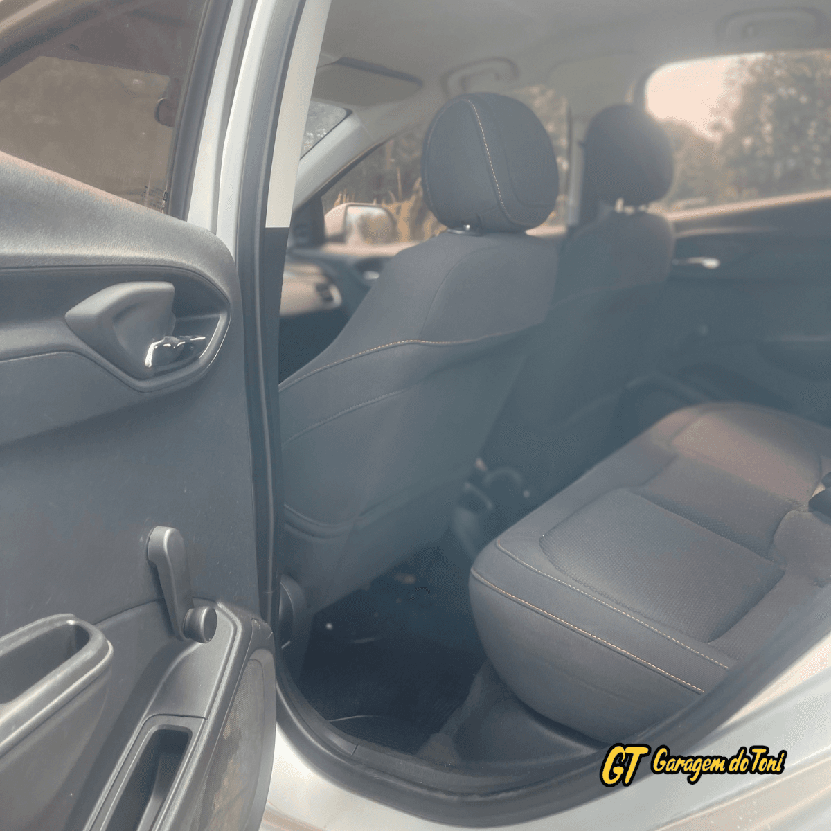 Chevrolet Onix miniatura 4